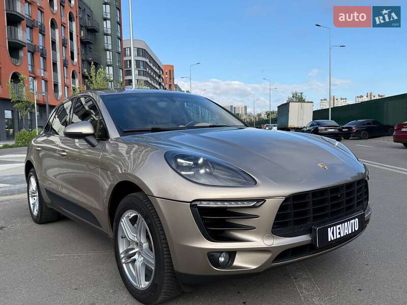 Внедорожник / Кроссовер Porsche Macan 2014 в Киеве
