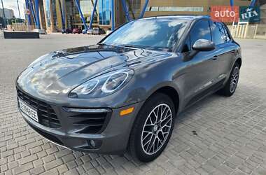 Внедорожник / Кроссовер Porsche Macan 2018 в 