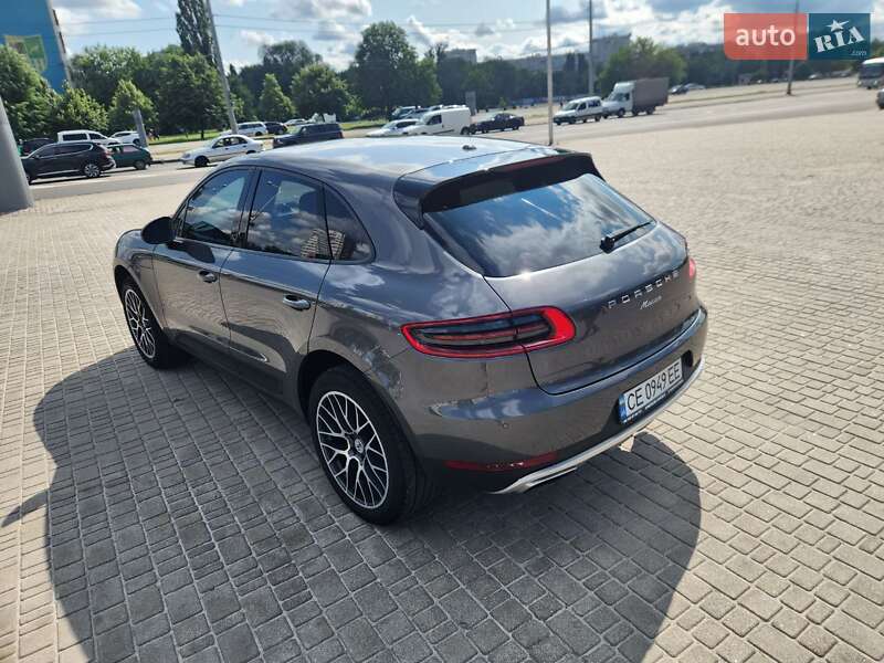 Внедорожник / Кроссовер Porsche Macan 2018 в Киеве