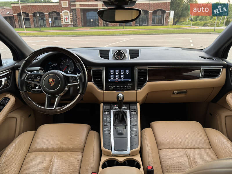 Внедорожник / Кроссовер Porsche Macan 2018 в Киеве
