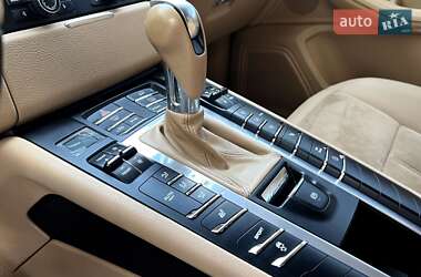 Внедорожник / Кроссовер Porsche Macan 2014 в 