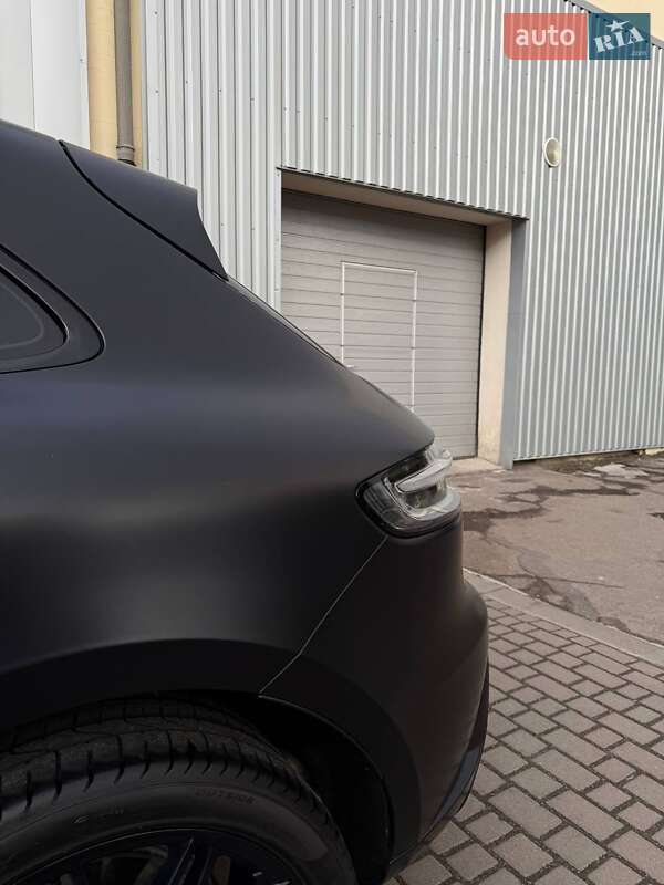 Внедорожник / Кроссовер Porsche Macan 2024 в Львове