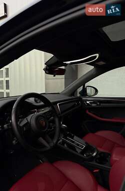 Внедорожник / Кроссовер Porsche Macan 2024 в 