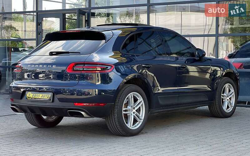 Позашляховик / Кросовер Porsche Macan 2018 в Івано-Франківську