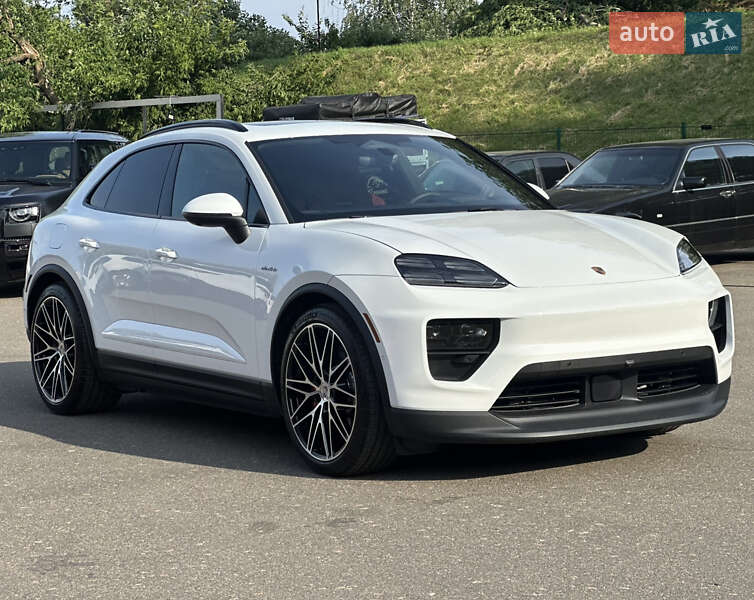 Porsche Macan 2025