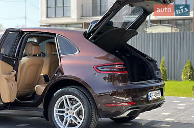 Внедорожник / Кроссовер Porsche Macan 2016 в 