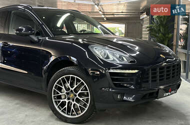 Внедорожник / Кроссовер Porsche Macan 2014 в 