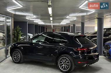 Внедорожник / Кроссовер Porsche Macan 2014 в 