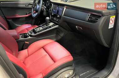 Внедорожник / Кроссовер Porsche Macan 2024 в 