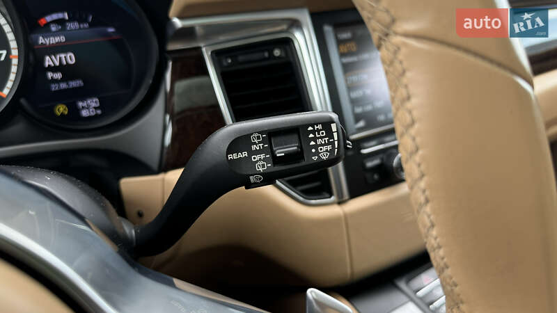 Внедорожник / Кроссовер Porsche Macan 2014 в Киеве