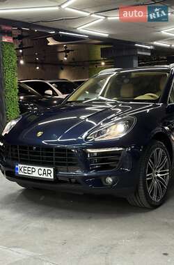 Внедорожник / Кроссовер Porsche Macan 2016 в 