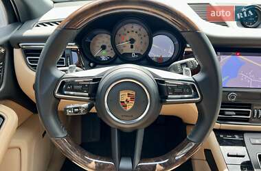 Внедорожник / Кроссовер Porsche Macan 2022 в 
