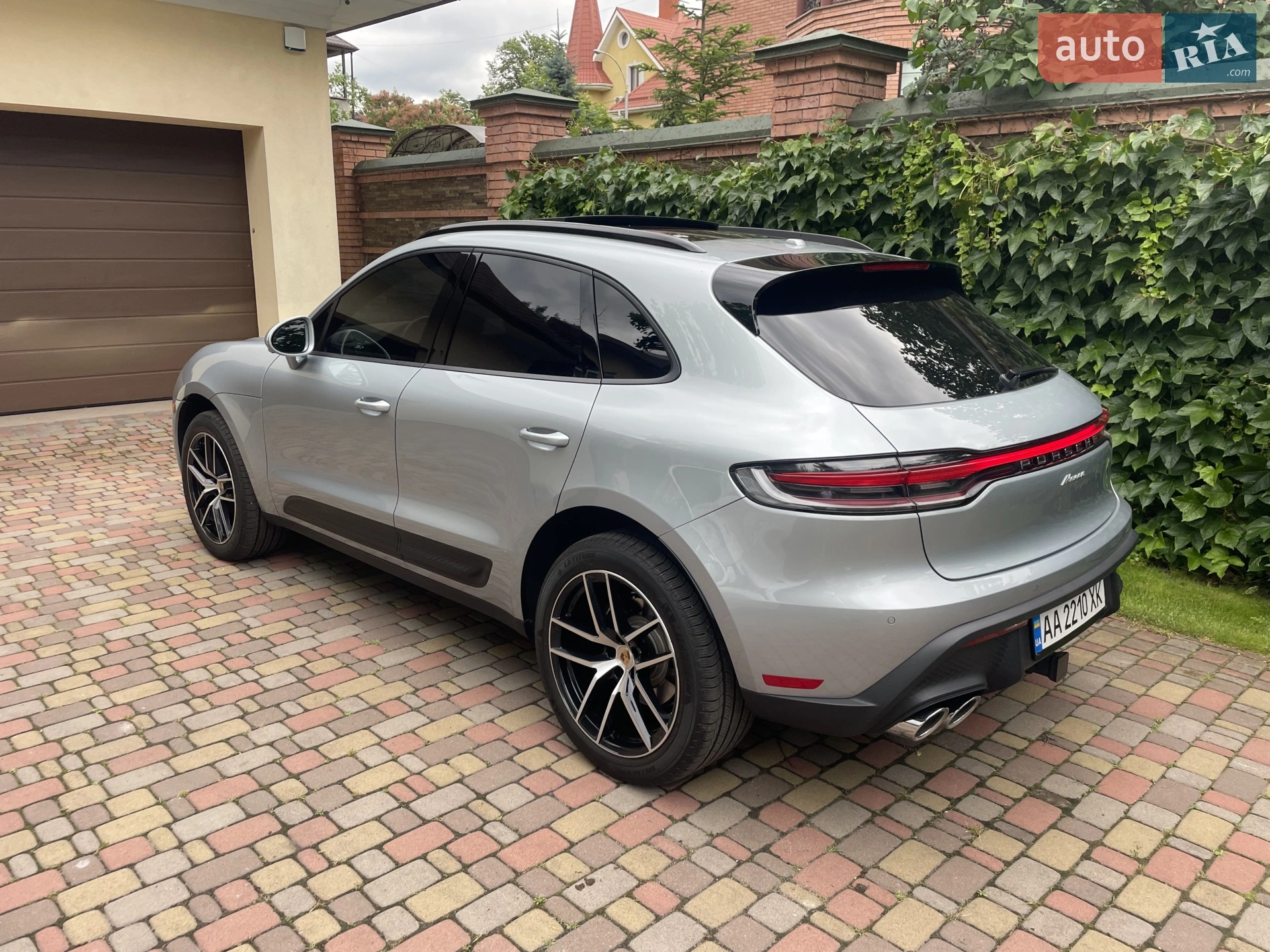 Porsche Macan 2023 VIN WP1AA2A55PLB15966 фото оголошення 8 з 41