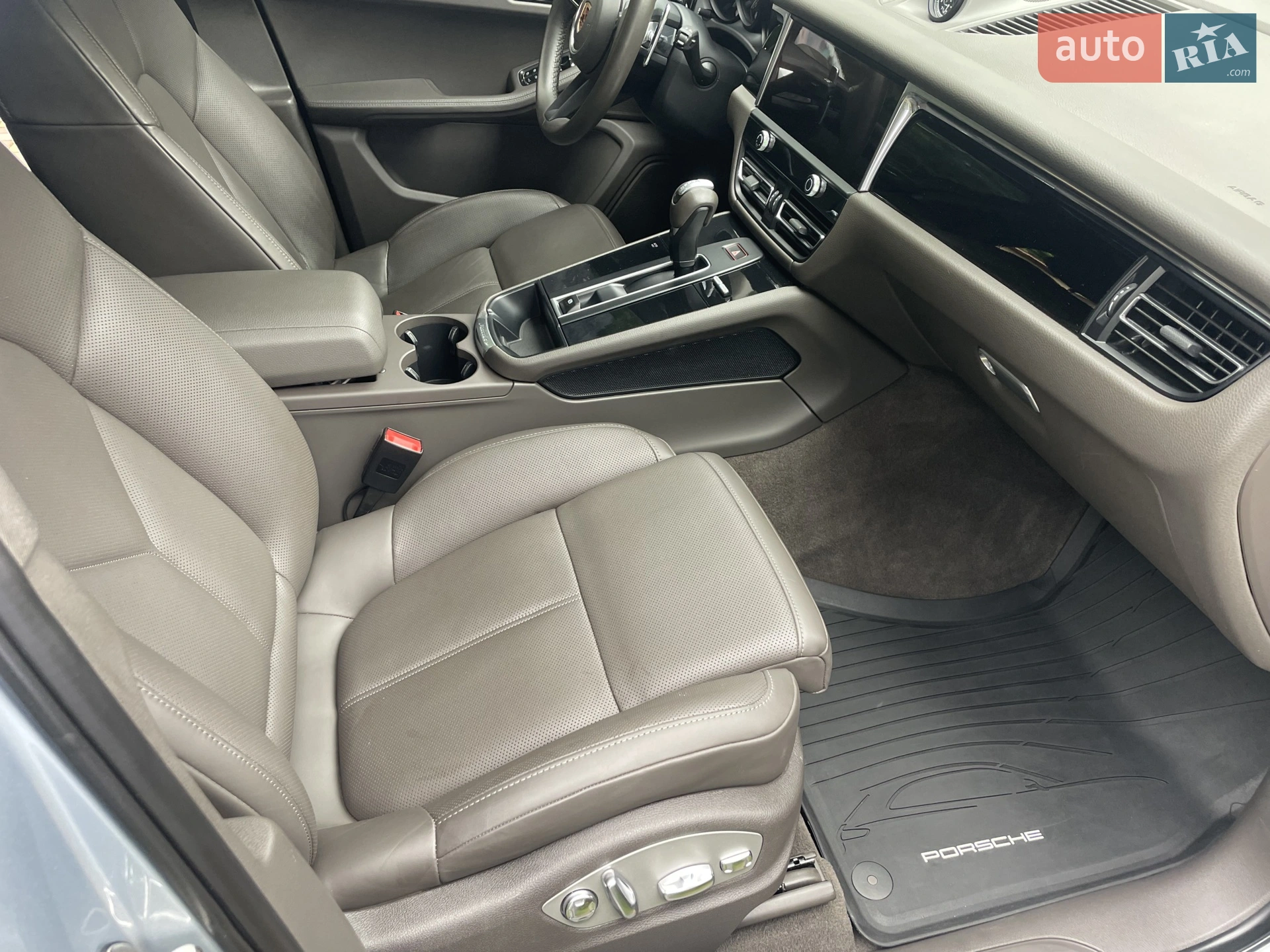Porsche Macan 2023 VIN WP1AA2A55PLB15966 фото оголошення 19 з 41