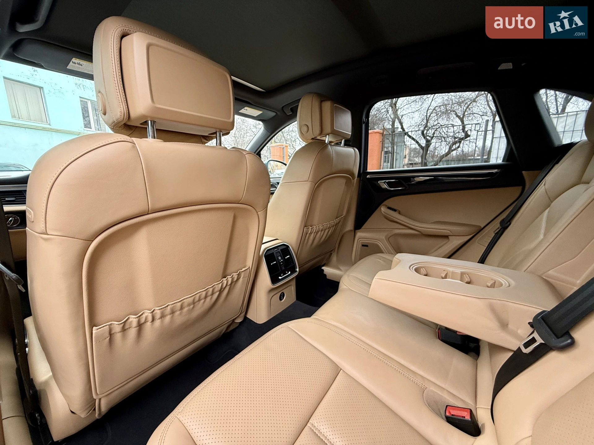 2016 Porsche Macan - мініатюра 23