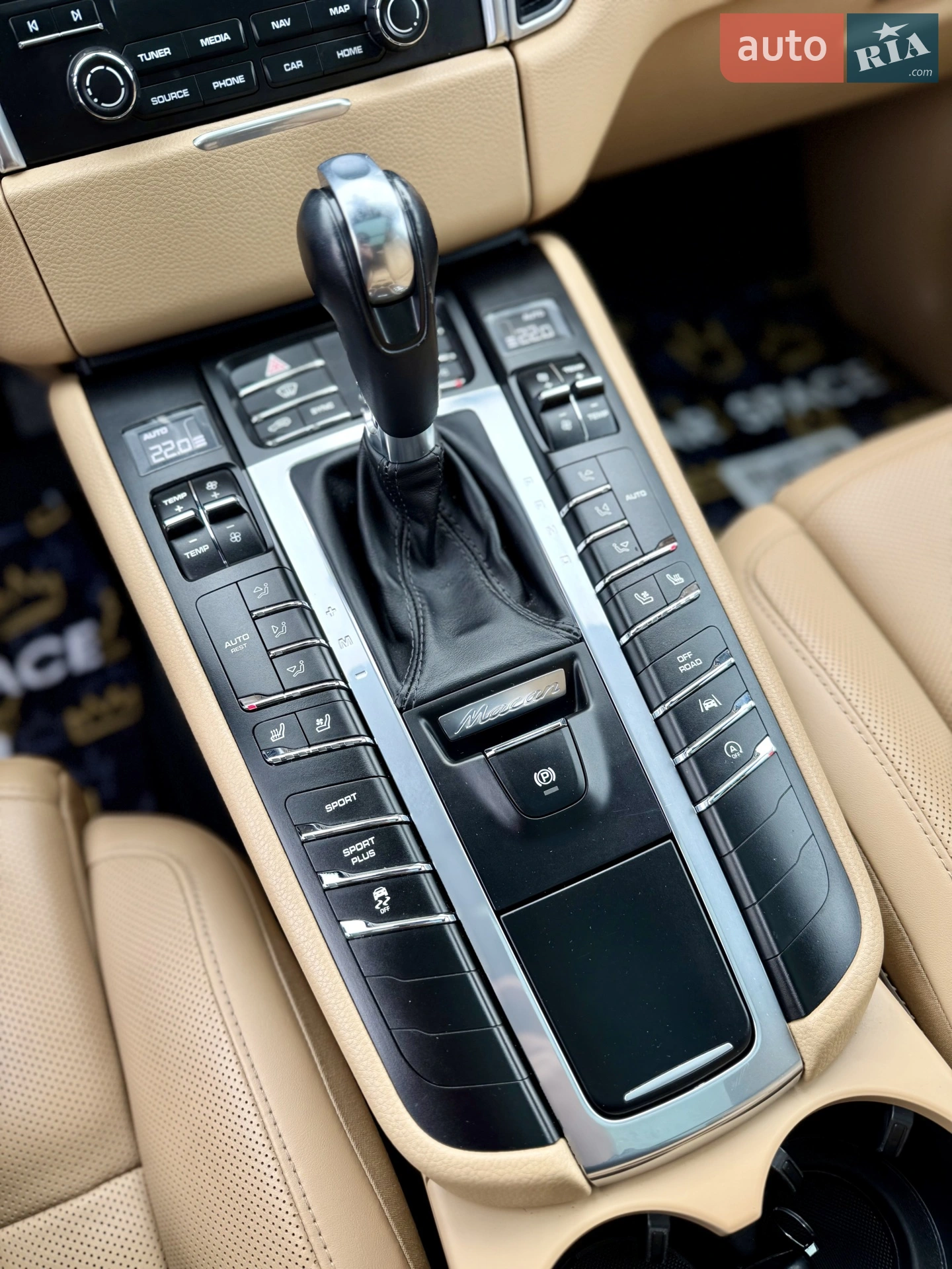 2016 Porsche Macan - мініатюра 26