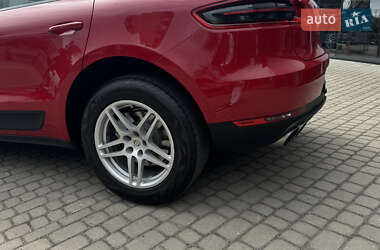 Внедорожник / Кроссовер Porsche Macan 2017 в 