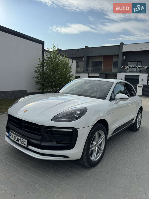 Внедорожник / Кроссовер Porsche Macan 2023 в 