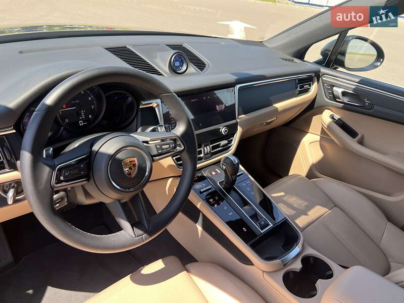 Внедорожник / Кроссовер Porsche Macan 2024 в Киеве