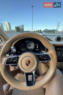 Внедорожник / Кроссовер Porsche Macan 2015 в 