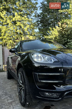 Внедорожник / Кроссовер Porsche Macan 2015 в 
