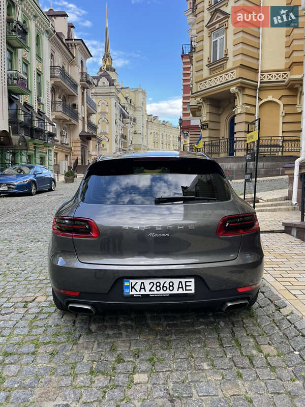 Позашляховик / Кросовер Porsche Macan 2018 в Києві