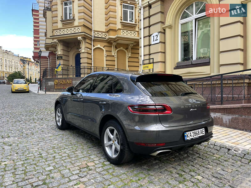 Позашляховик / Кросовер Porsche Macan 2018 в Києві