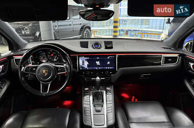 Внедорожник / Кроссовер Porsche Macan 2017 в 