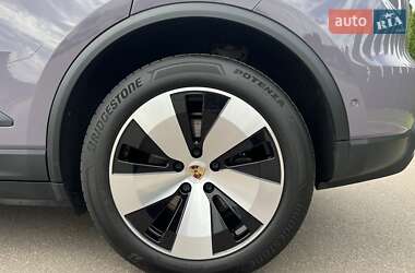 Внедорожник / Кроссовер Porsche Macan 2024 в 