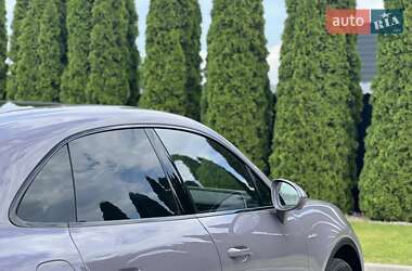 Внедорожник / Кроссовер Porsche Macan 2024 в 
