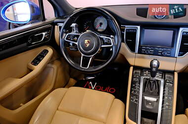 Внедорожник / Кроссовер Porsche Macan 2016 в 