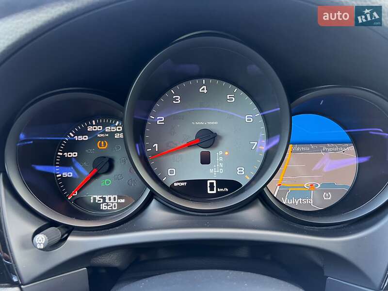 Внедорожник / Кроссовер Porsche Macan 2015 в Киеве