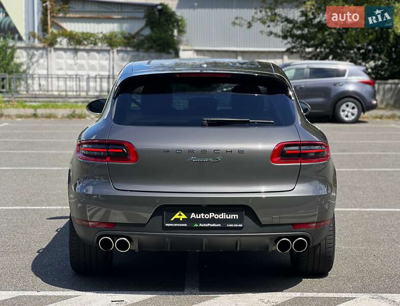Внедорожник / Кроссовер Porsche Macan 2015 в Киеве
