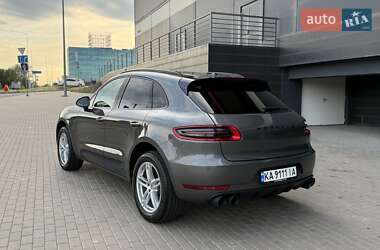 Внедорожник / Кроссовер Porsche Macan 2017 в 