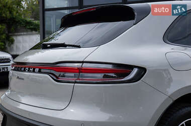Внедорожник / Кроссовер Porsche Macan 2022 в 