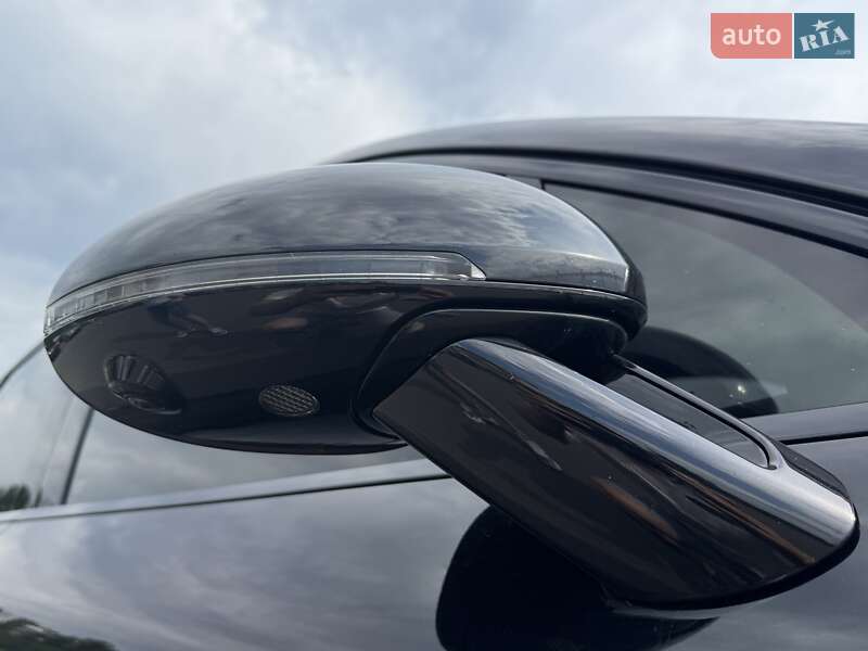 Внедорожник / Кроссовер Porsche Macan 2015 в Киеве