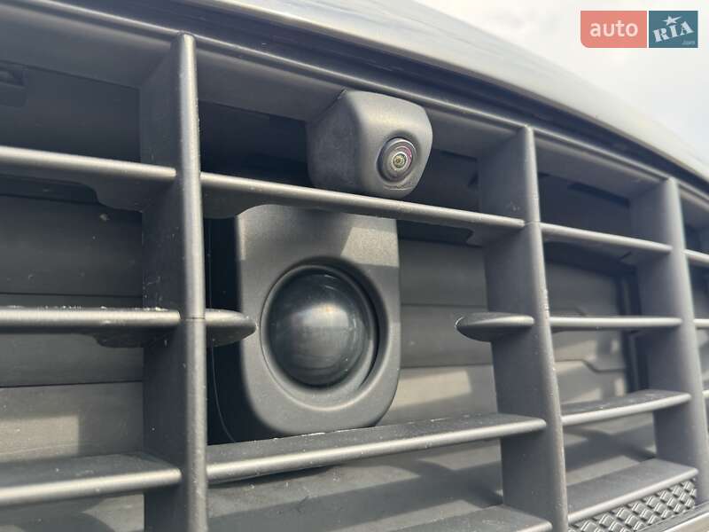 Внедорожник / Кроссовер Porsche Macan 2015 в Киеве