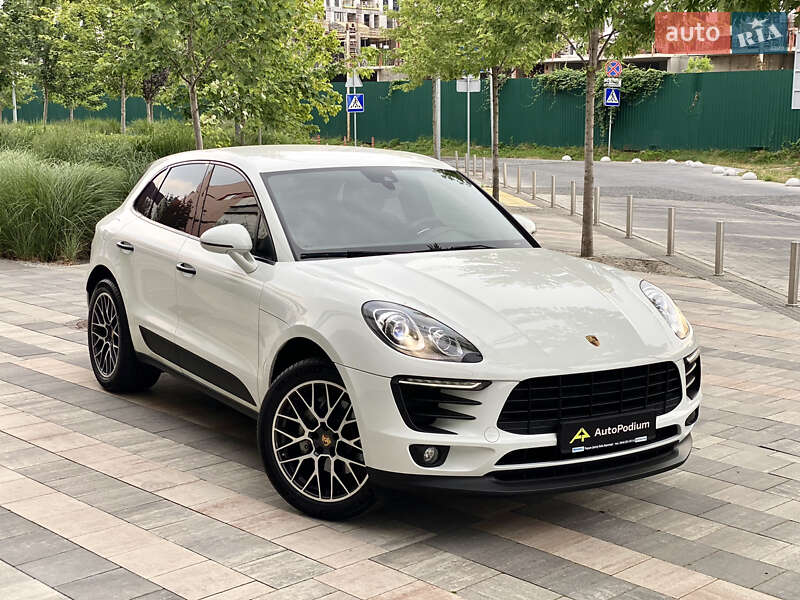 Porsche Macan 2016
