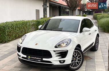 Внедорожник / Кроссовер Porsche Macan 2016 в 