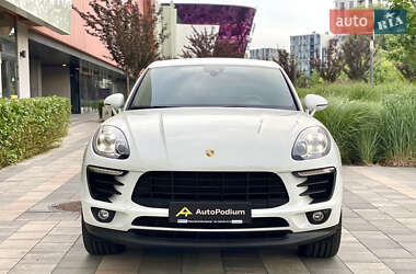 Внедорожник / Кроссовер Porsche Macan 2016 в 