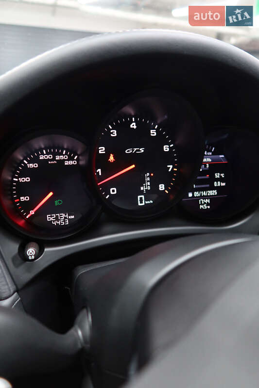 Внедорожник / Кроссовер Porsche Macan 2021 в Киеве