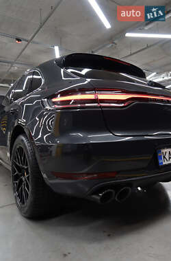 Внедорожник / Кроссовер Porsche Macan 2021 в 