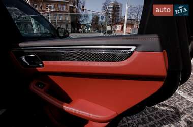Внедорожник / Кроссовер Porsche Macan 2014 в 
