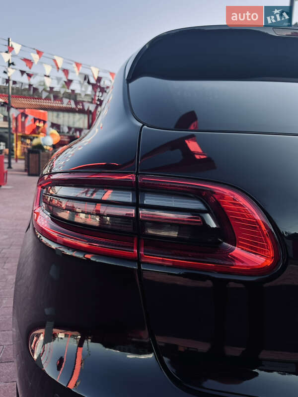 Внедорожник / Кроссовер Porsche Macan 2014 в Львове