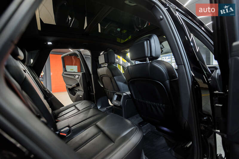 Внедорожник / Кроссовер Porsche Macan 2014 в Львове