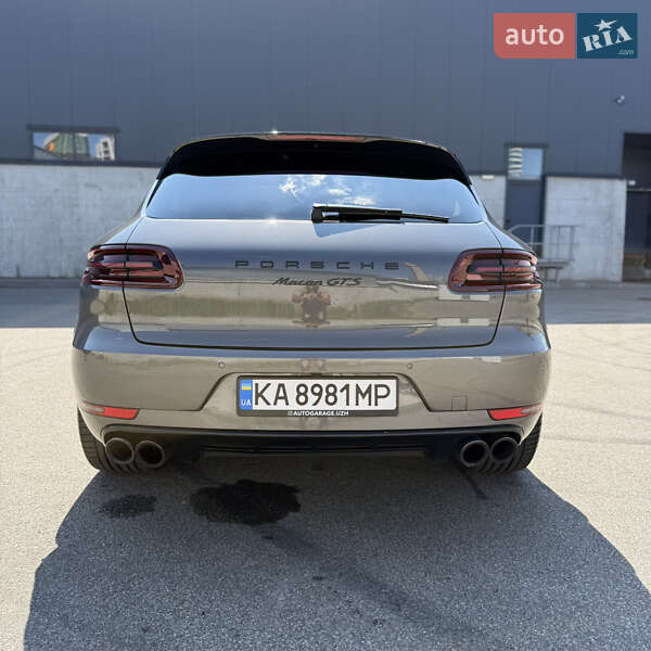 Внедорожник / Кроссовер Porsche Macan 2016 в Киеве