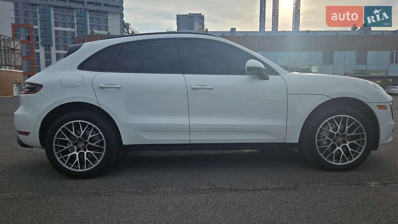 Внедорожник / Кроссовер Porsche Macan 2018 в Киеве