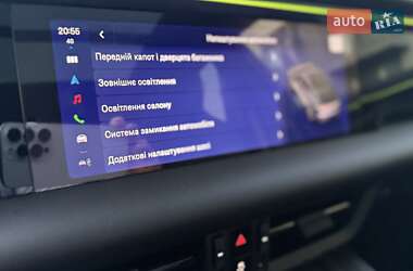Внедорожник / Кроссовер Porsche Macan 2024 в 
