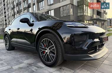 Внедорожник / Кроссовер Porsche Macan 2024 в 
