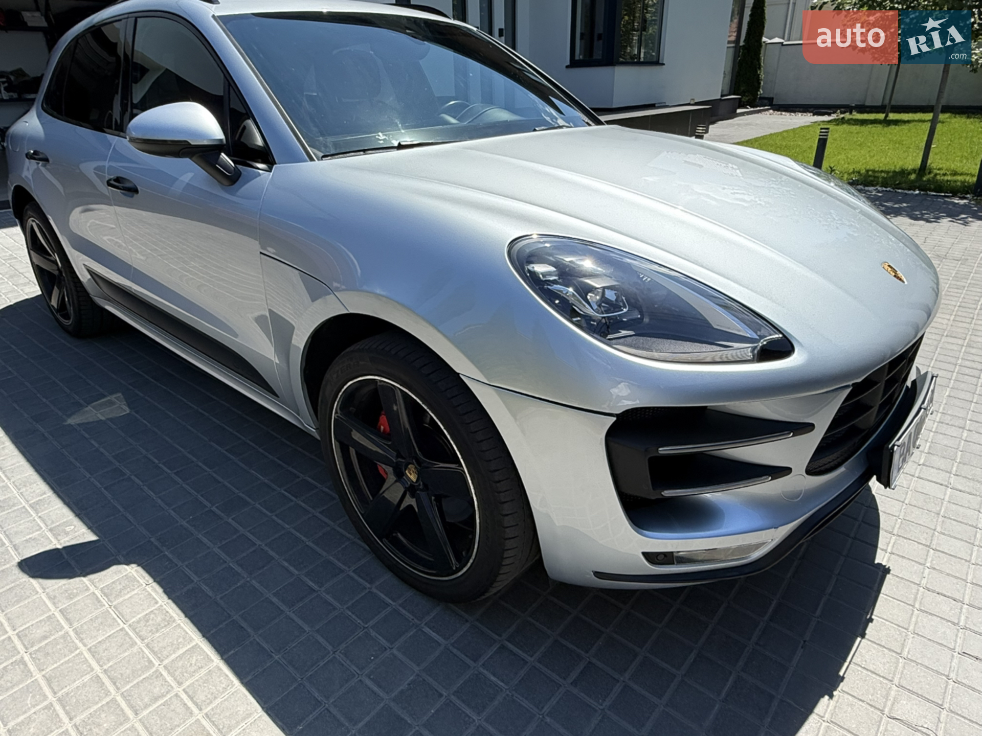 2017 Porsche Macan - мініатюра 2